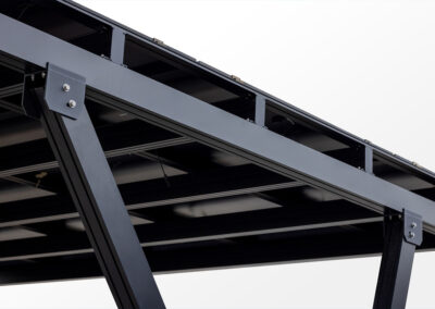 Solar-Carport Konstruktion bei Schafer Works AG